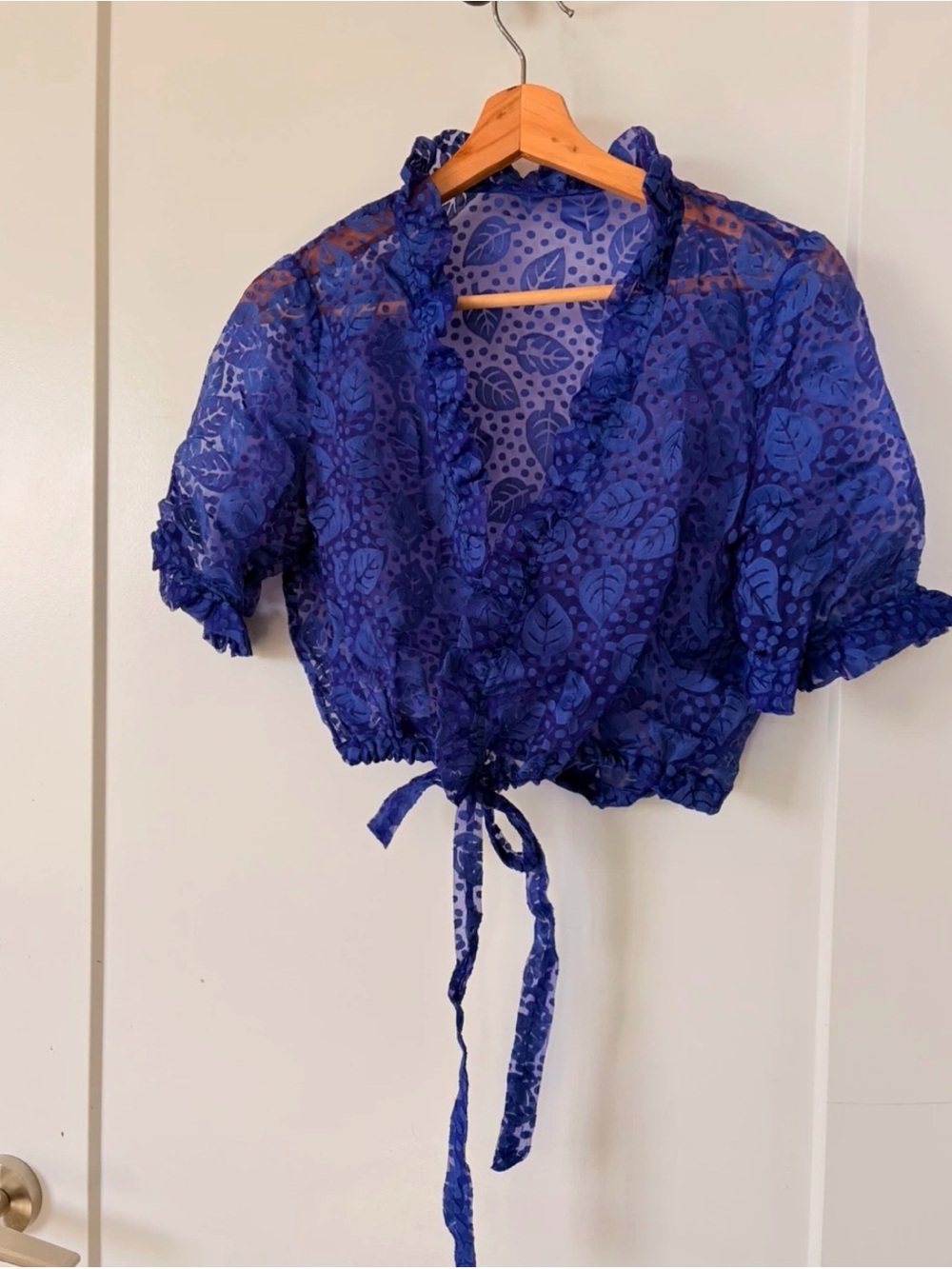 Sheer Leaf-Print Tie-Front Crop Top in Royal Blue